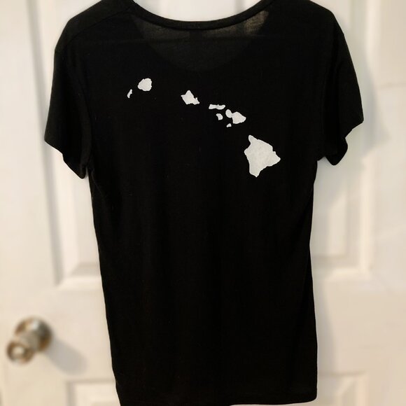 Alice in Hulaland Womens Black T-Shirt Size M - Picture 4 of 8